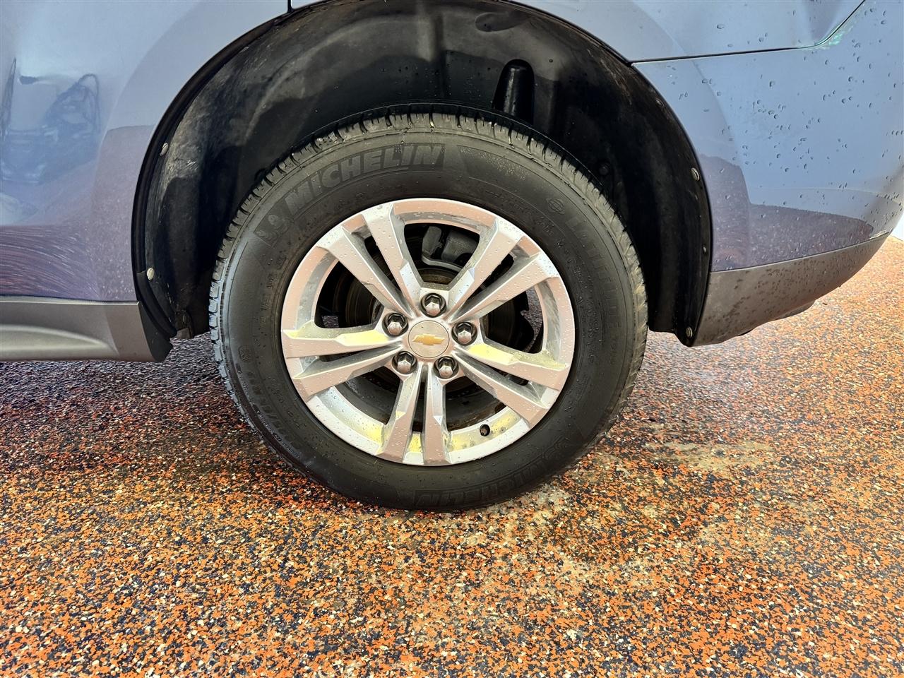 Chevrolet Equinox FWD 4dr LT w/1LT 2011