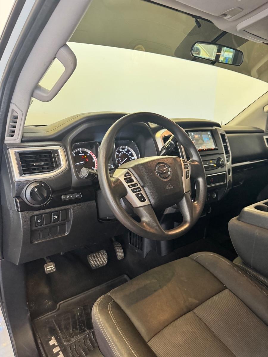 Nissan Titan XD 4x4 Diesel Single Cab SV 2017