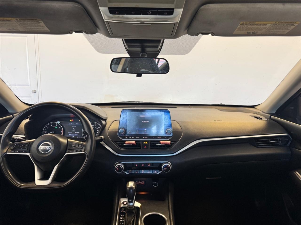 Nissan Altima 2.5 SV Sedan 2022