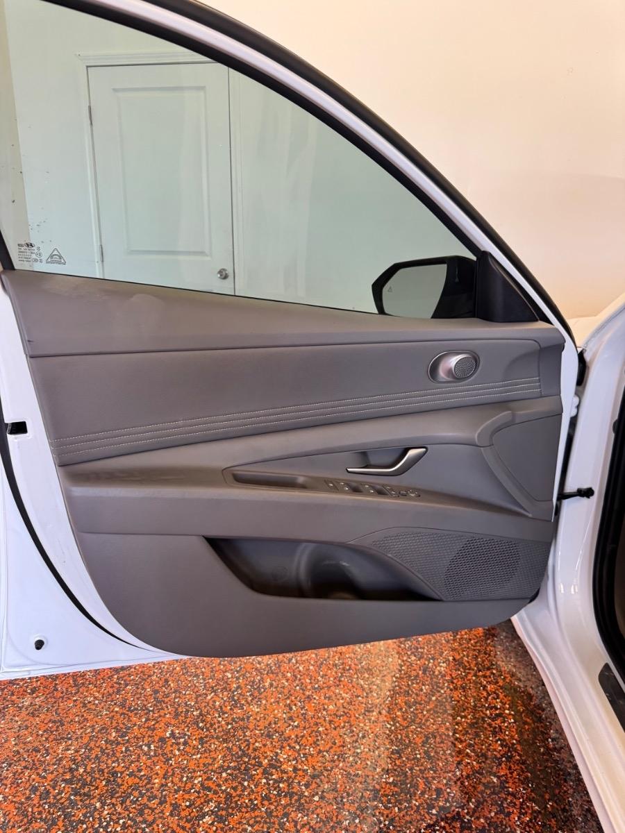 Hyundai Elantra SEL Sport IVT 2025