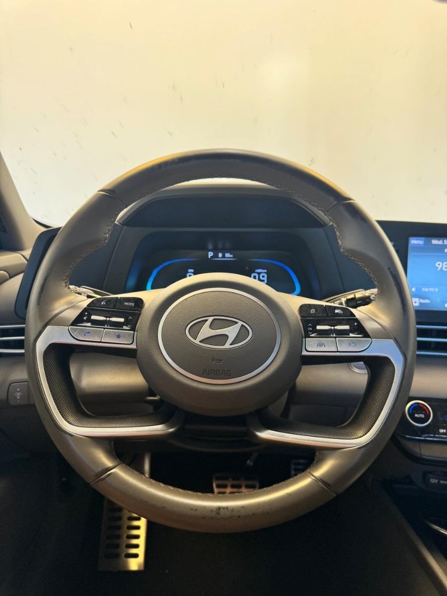 Hyundai Elantra SEL Sport IVT 2025