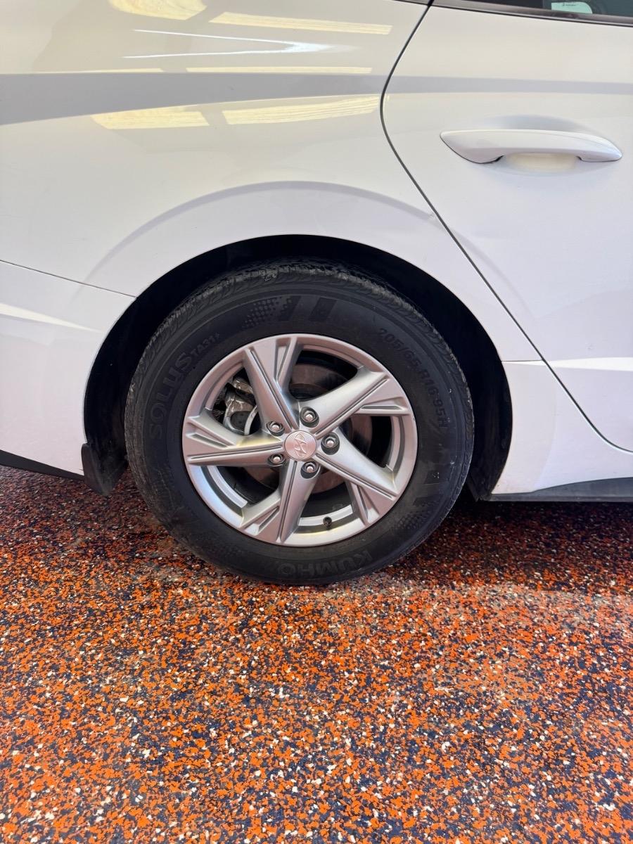 Hyundai Sonata SE 2.5L *Ltd Avail* 2023