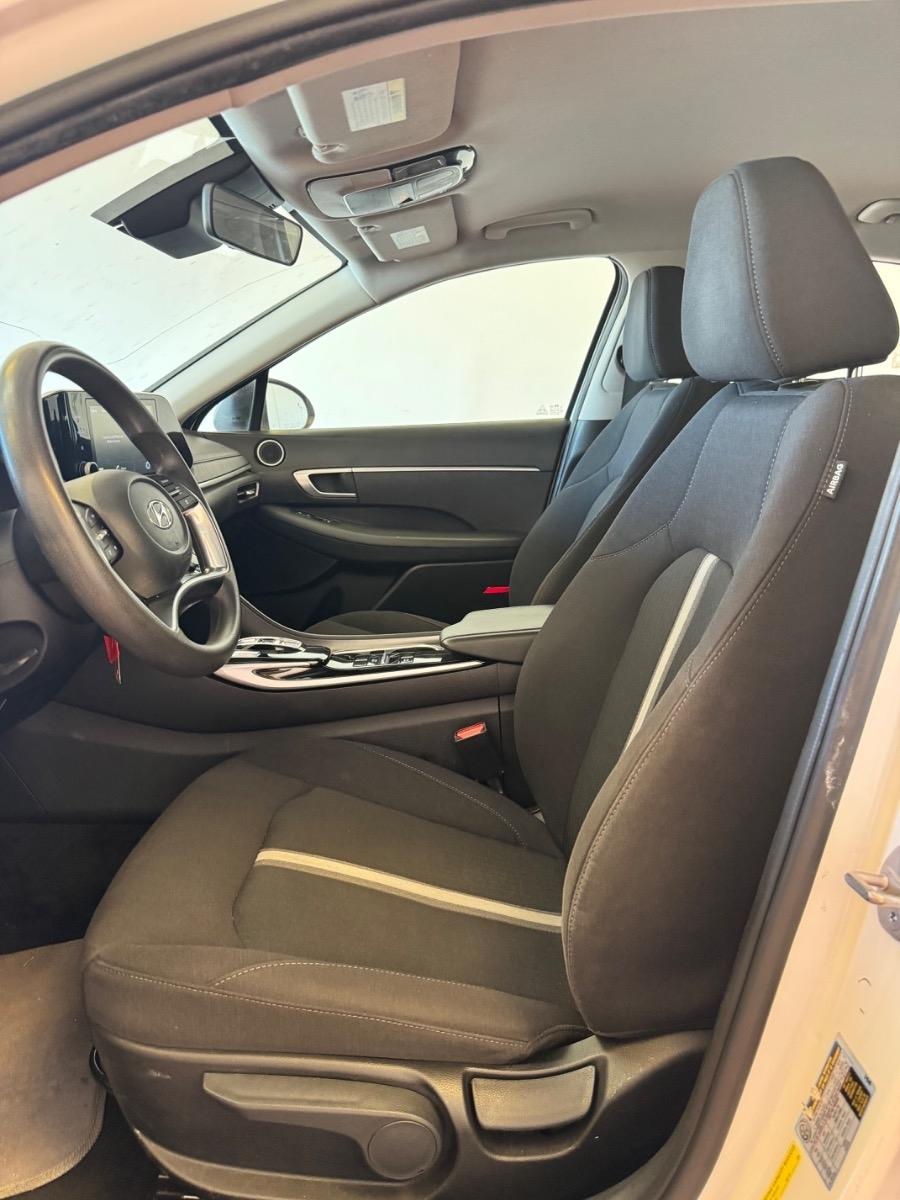 Hyundai Sonata SE 2.5L *Ltd Avail* 2023