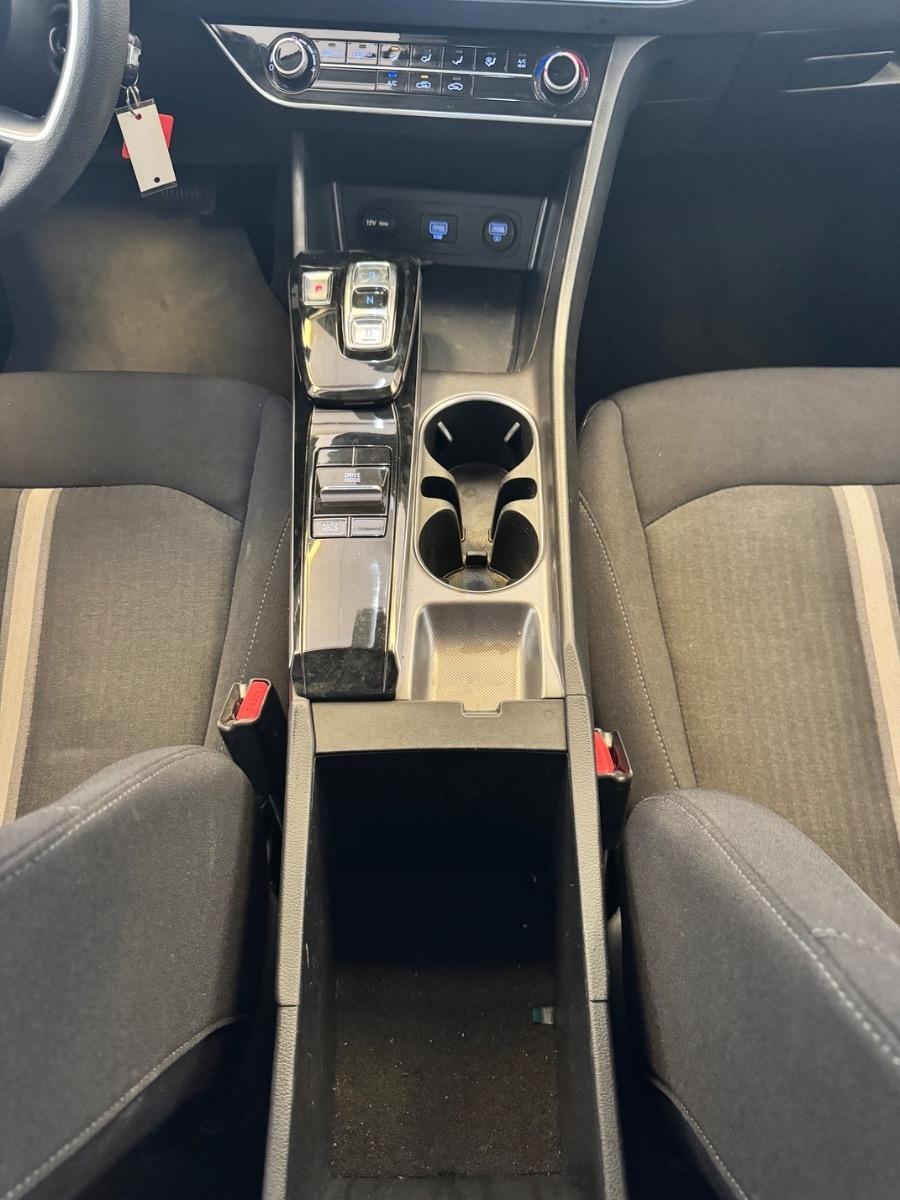 Hyundai Sonata SE 2.5L *Ltd Avail* 2023