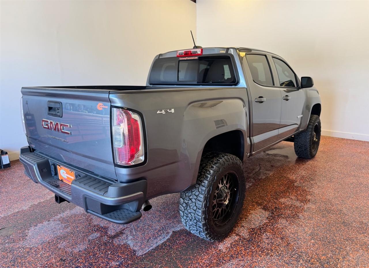 GMC Canyon 4WD Crew Cab 128" Elevation 2022