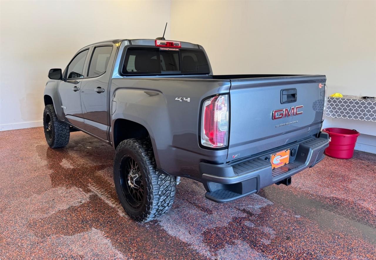 GMC Canyon 4WD Crew Cab 128" Elevation 2022