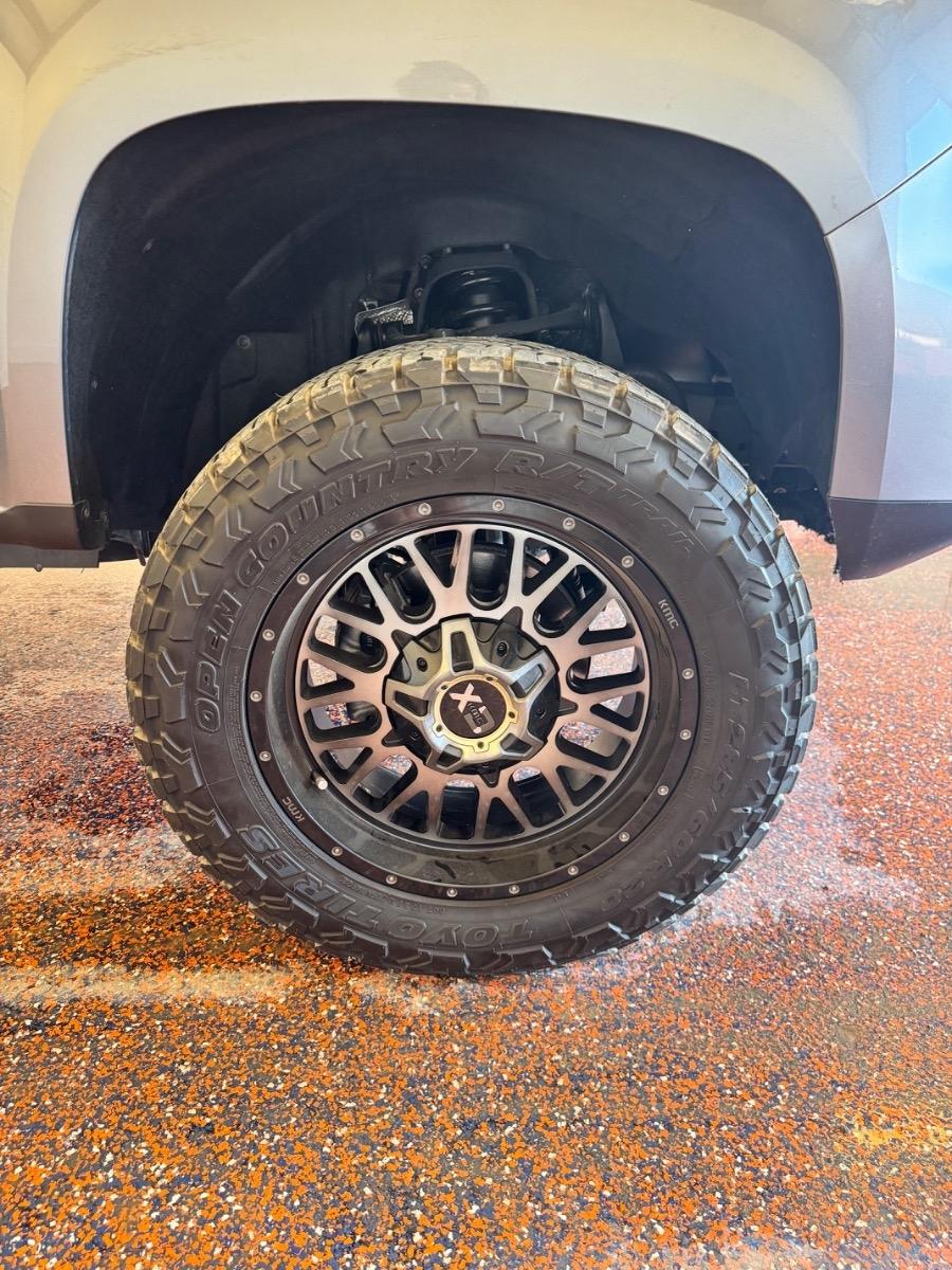 GMC Canyon 4WD Crew Cab 128" Elevation 2022