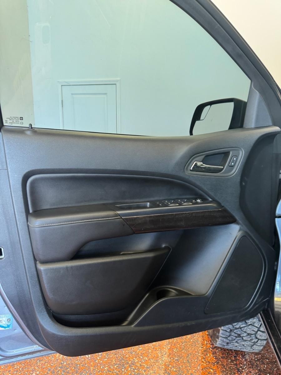 GMC Canyon 4WD Crew Cab 128" Elevation 2022