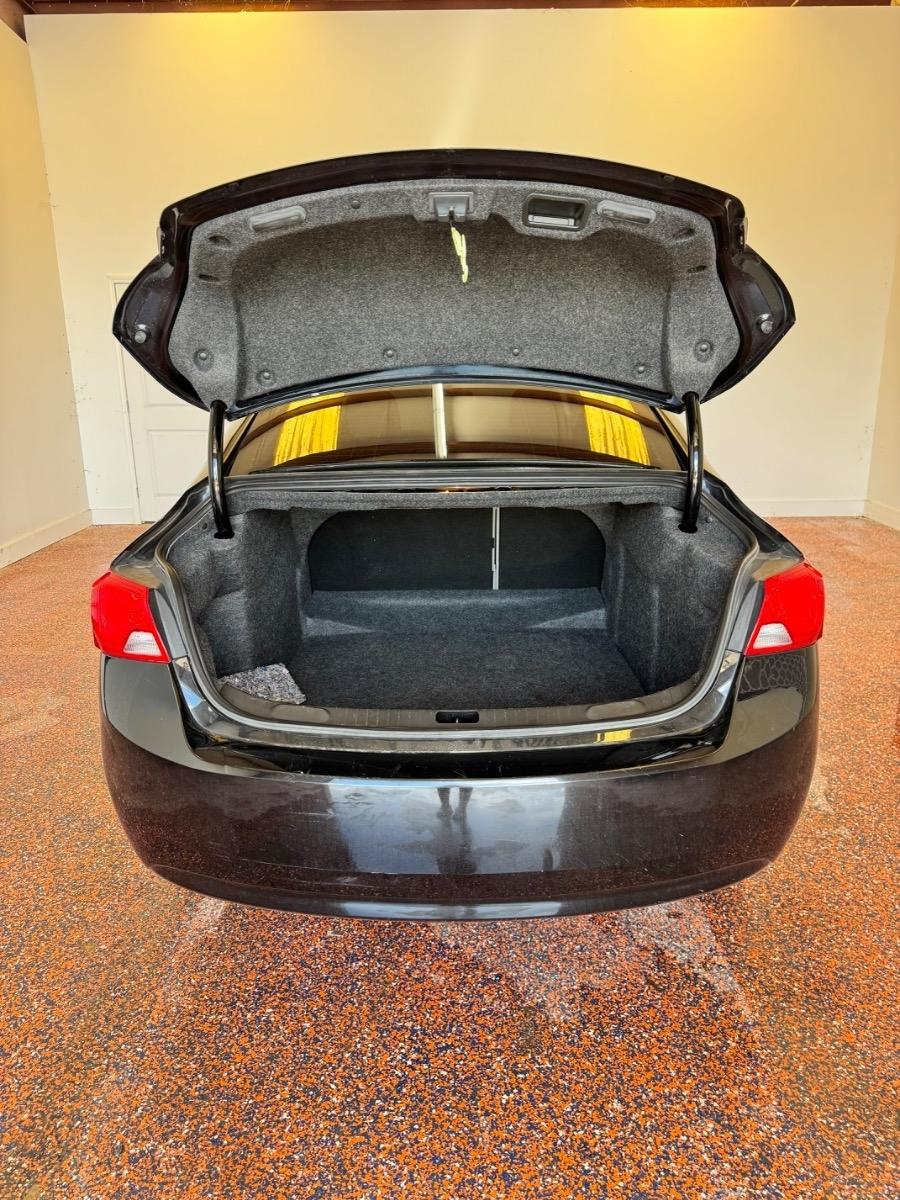 Chevrolet Impala 4dr Sdn LT w/1LT 2019