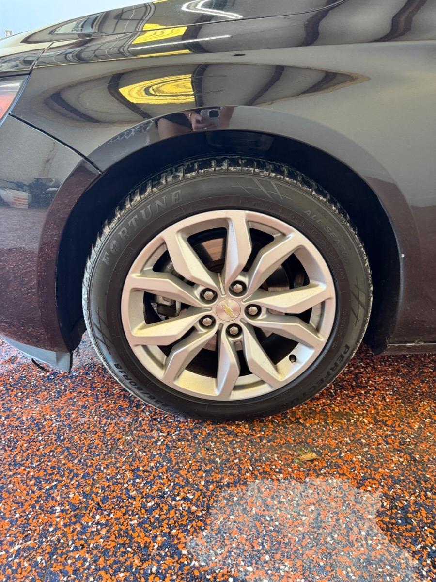 Chevrolet Impala 4dr Sdn LT w/1LT 2019