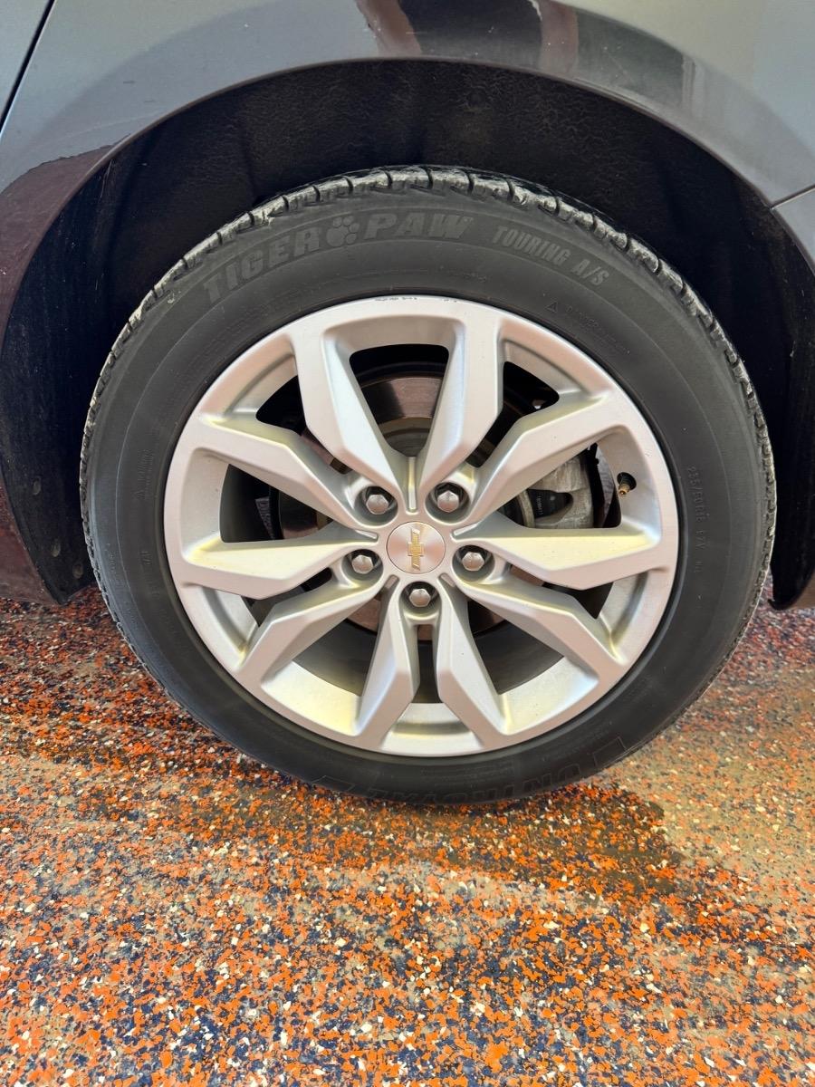 Chevrolet Impala 4dr Sdn LT w/1LT 2019
