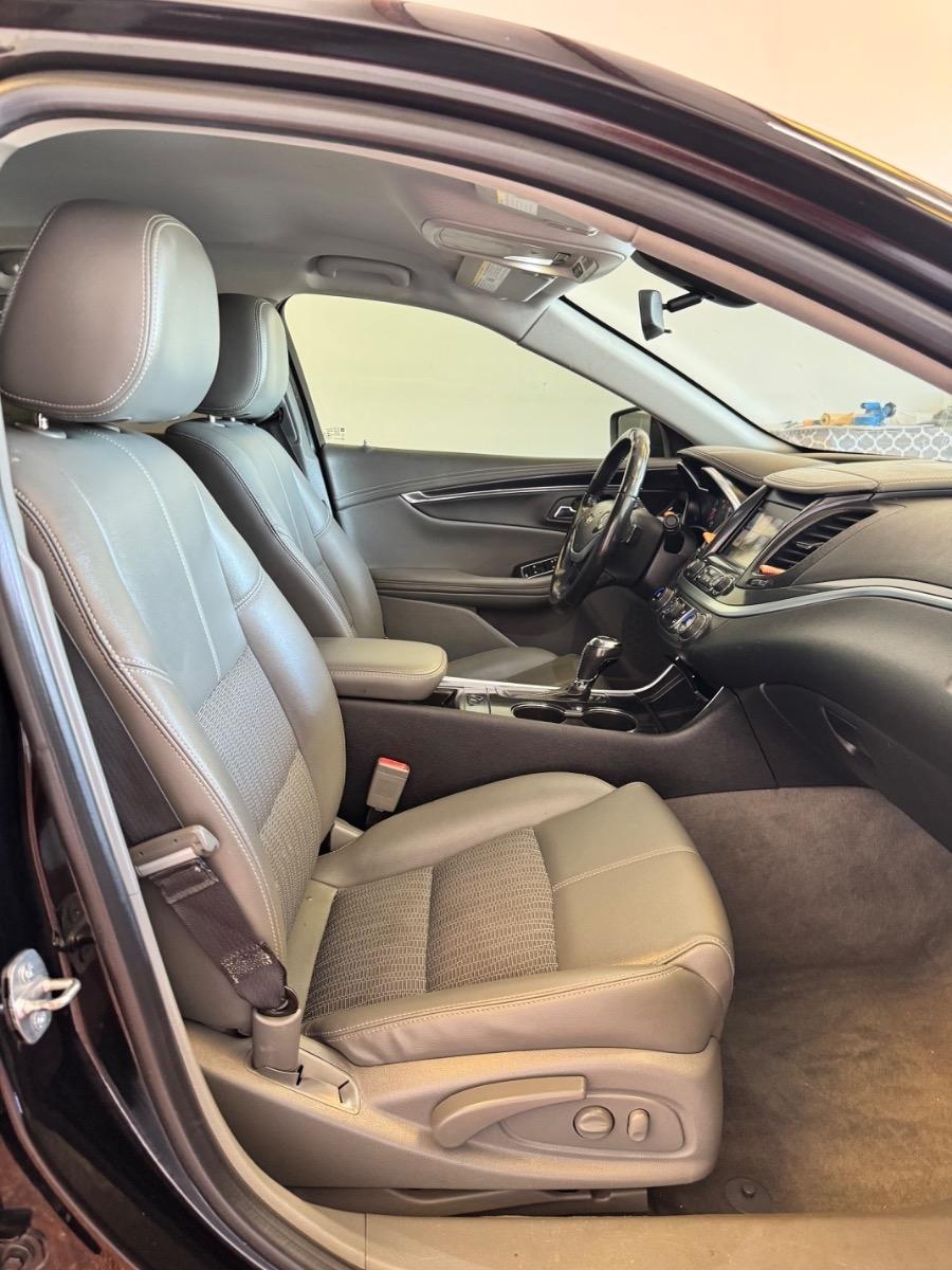 Chevrolet Impala 4dr Sdn LT w/1LT 2019