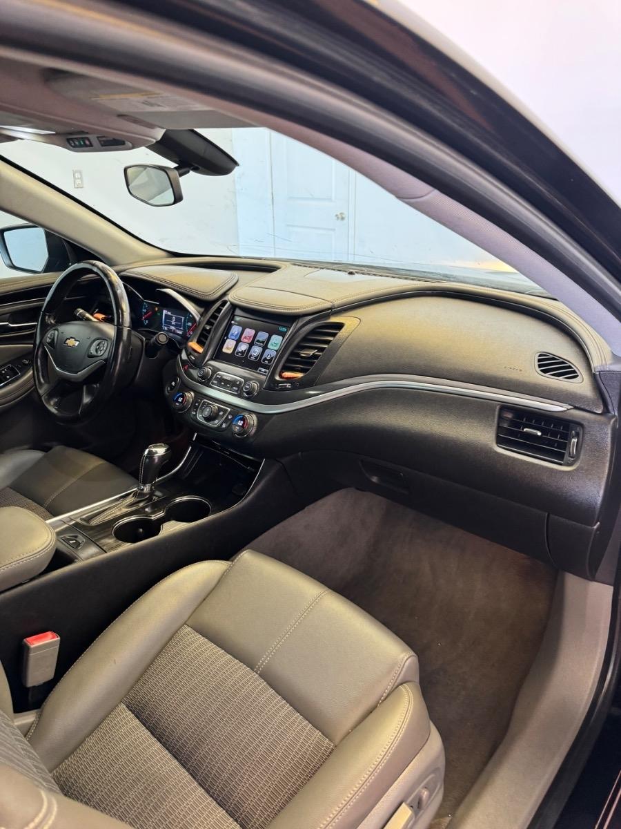 Chevrolet Impala 4dr Sdn LT w/1LT 2019