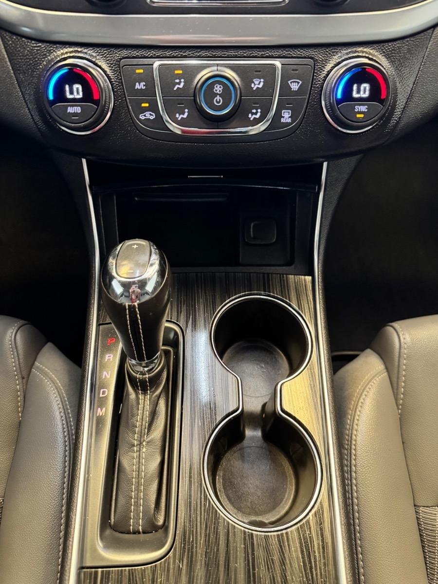 Chevrolet Impala 4dr Sdn LT w/1LT 2019