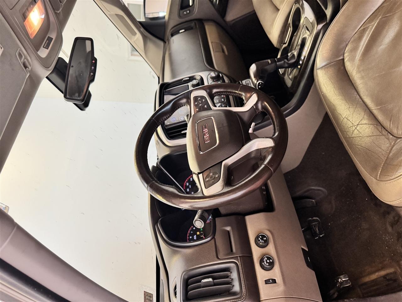 GMC Canyon 4WD Crew Cab 140.5" SLT 2016