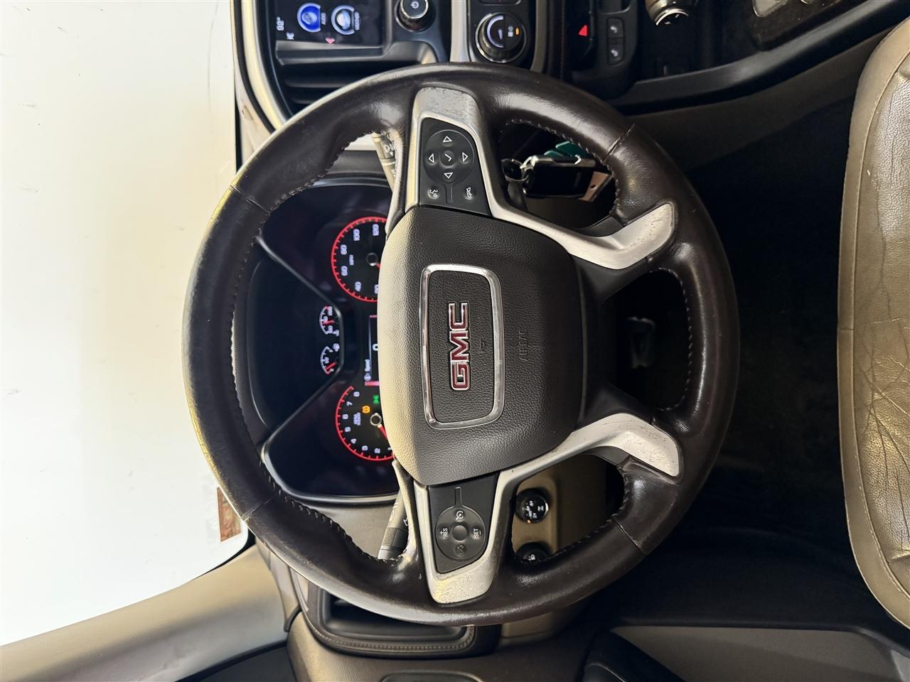 GMC Canyon 4WD Crew Cab 140.5" SLT 2016