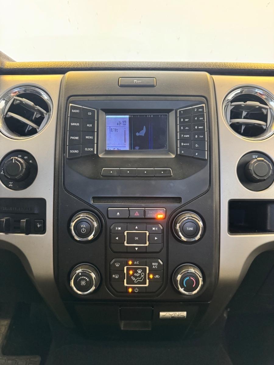 Ford F-150 4WD SuperCrew 145" King Ranch 2013
