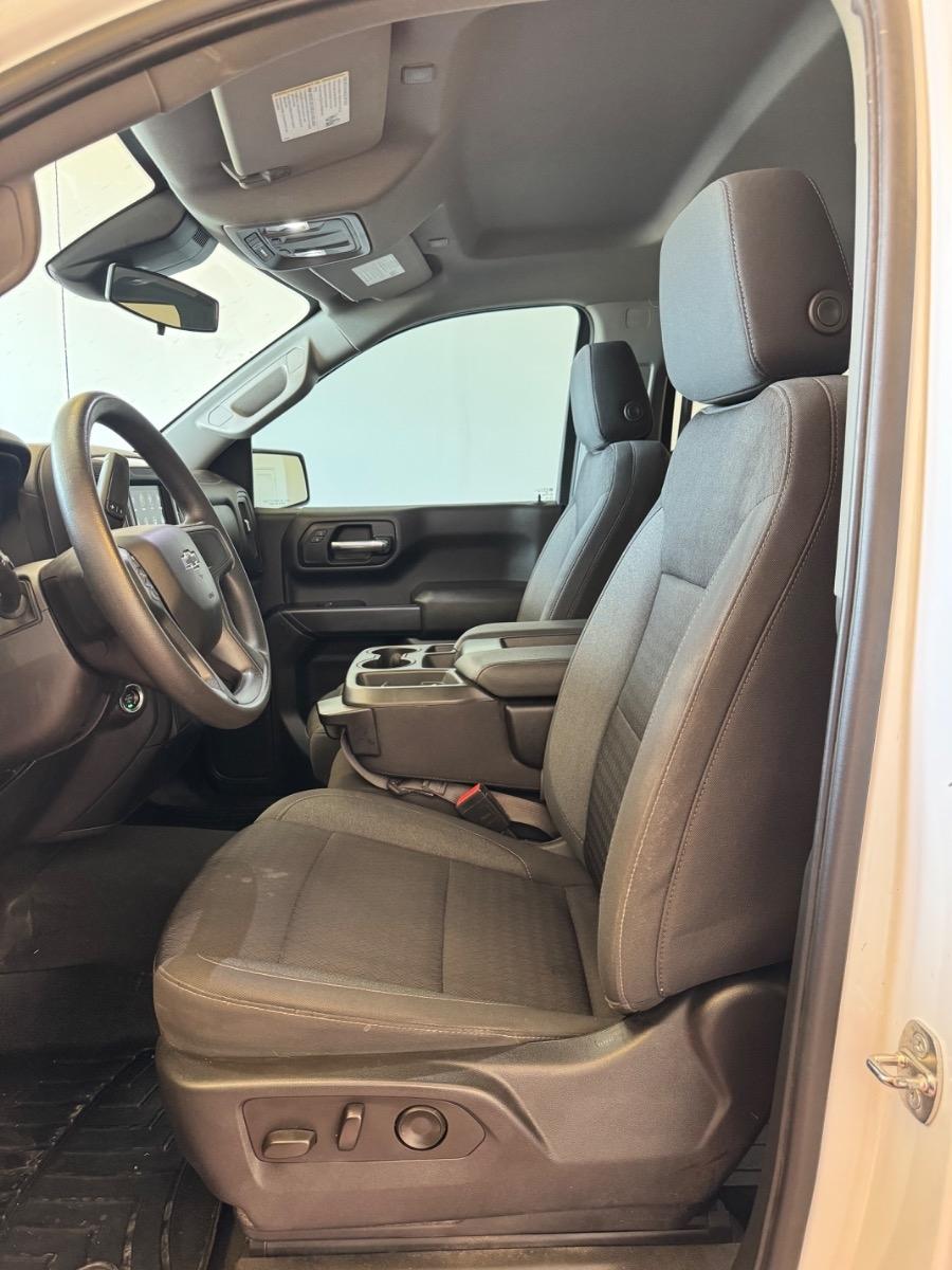Chevrolet Silverado 1500 4WD Crew Cab 147" Custom Trail Boss 2023