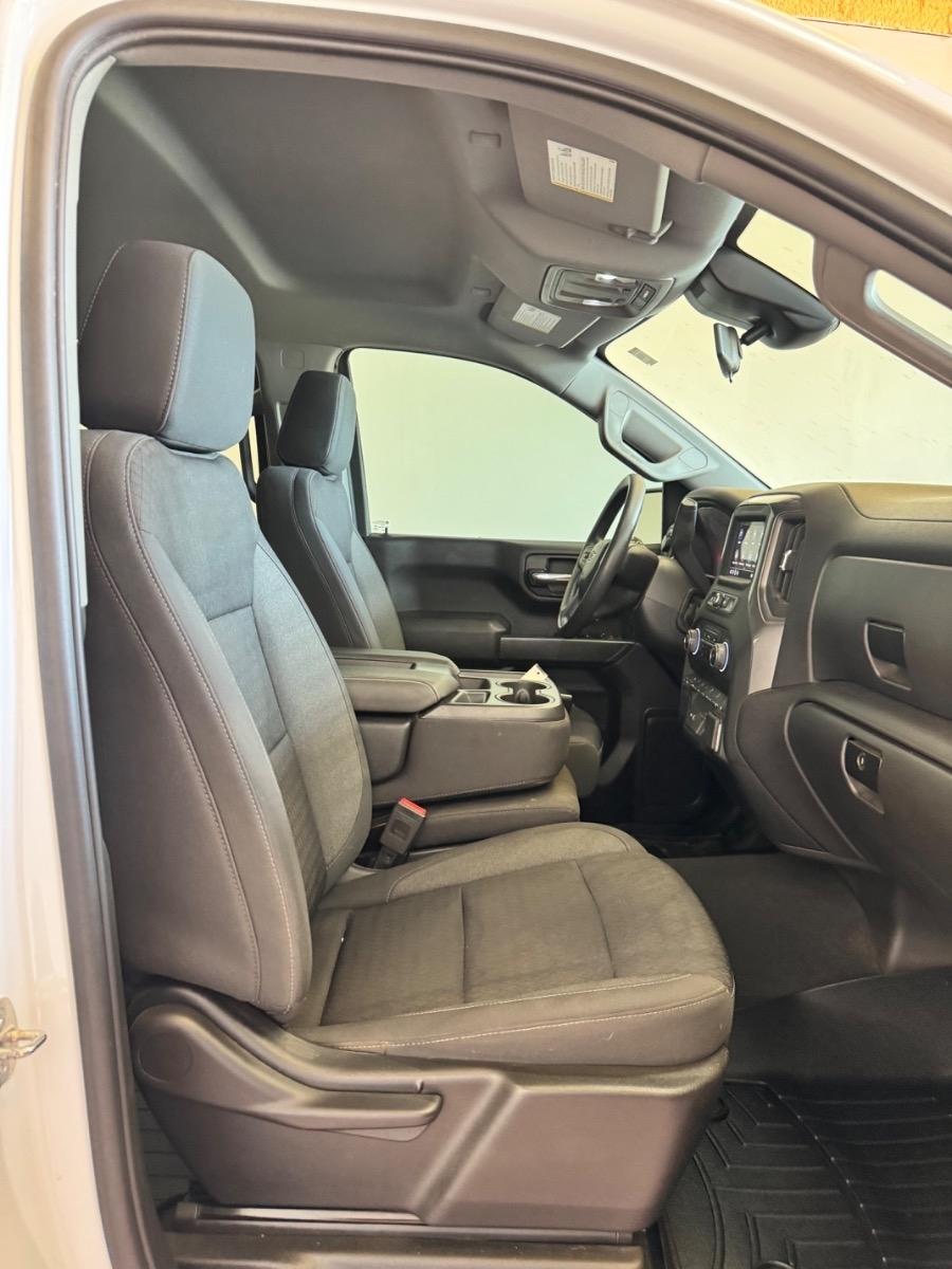 Chevrolet Silverado 1500 4WD Crew Cab 147" Custom Trail Boss 2023