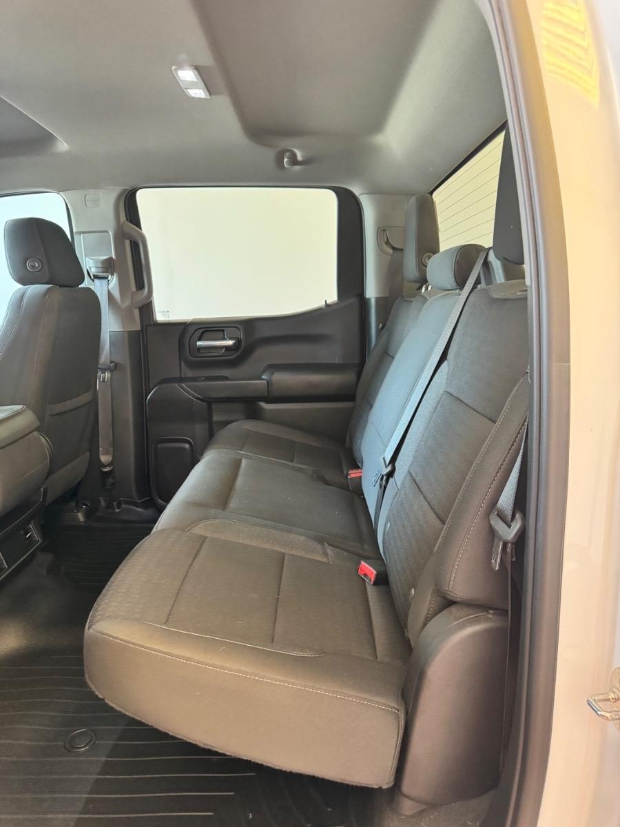 Chevrolet Silverado 1500 4WD Crew Cab 147" Custom Trail Boss 2023
