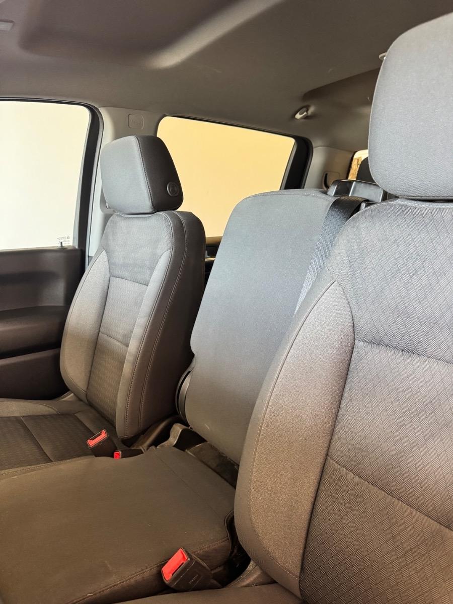 Chevrolet Silverado 1500 4WD Crew Cab 147" Custom Trail Boss 2023