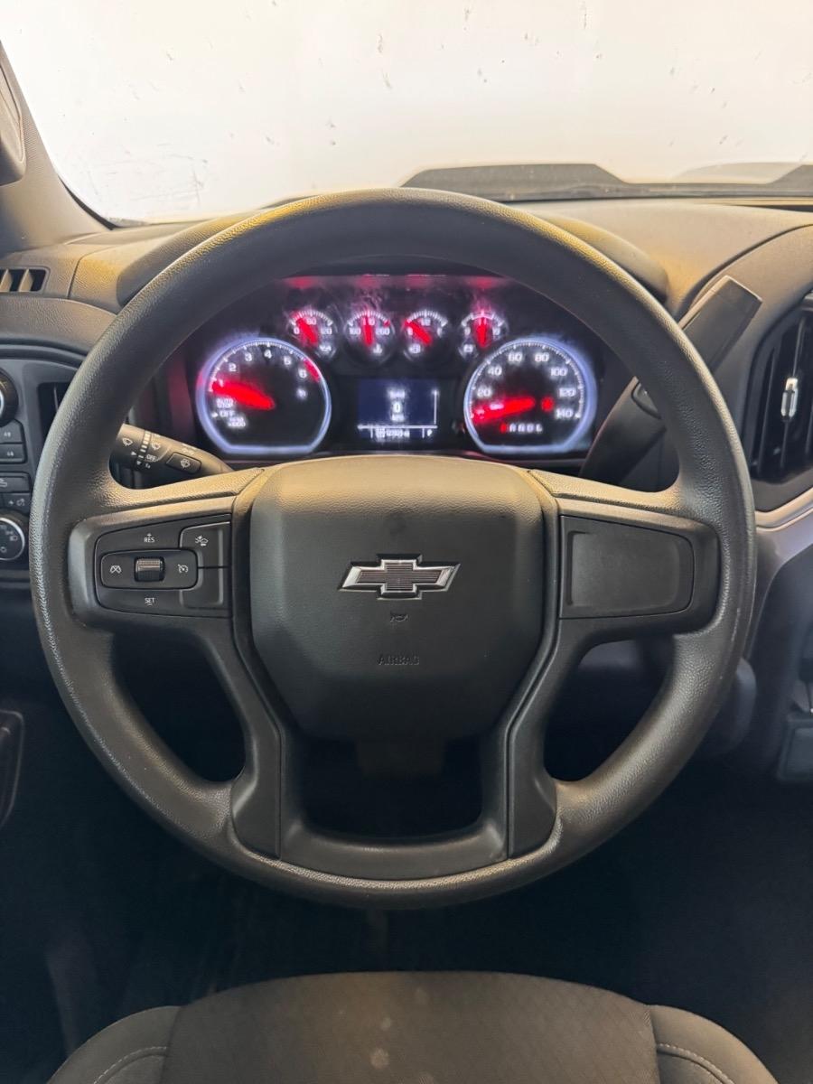 Chevrolet Silverado 1500 4WD Crew Cab 147" Custom Trail Boss 2023