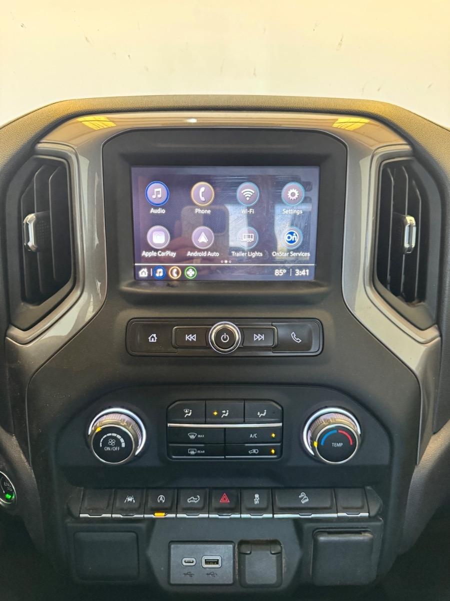 Chevrolet Silverado 1500 4WD Crew Cab 147" Custom Trail Boss 2023