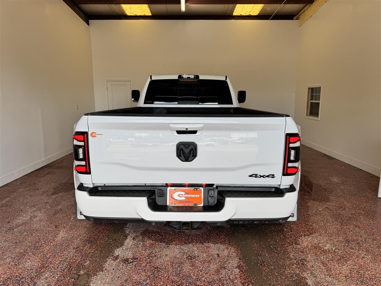 RAM 3500 Limited 4x4 Crew Cab 8' Box 2022