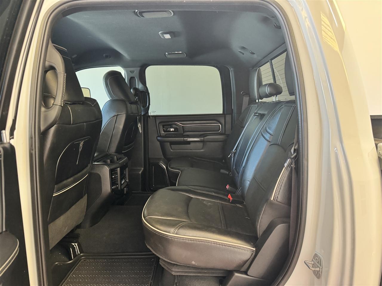 RAM 3500 Limited 4x4 Crew Cab 8' Box 2022