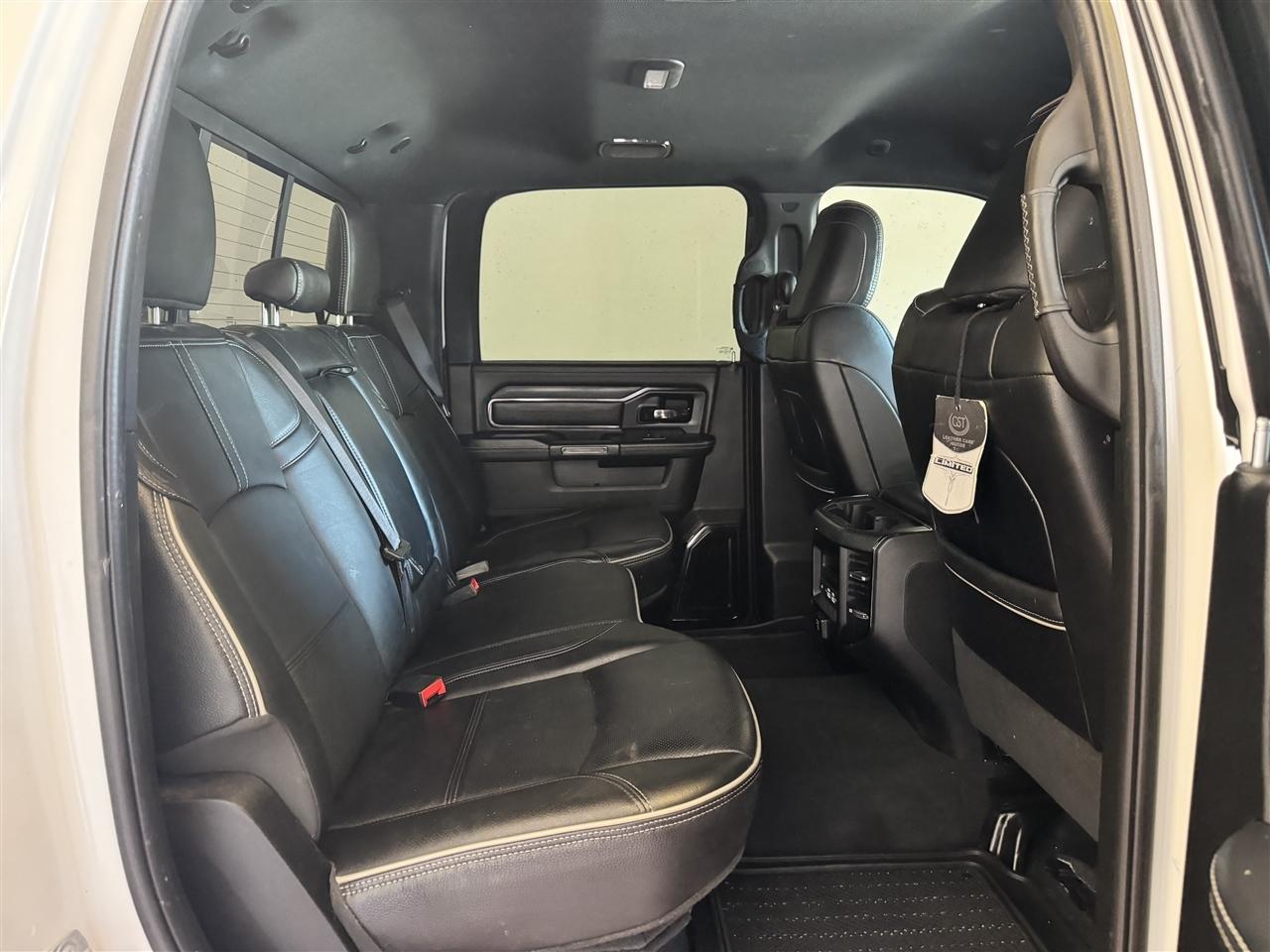 RAM 3500 Limited 4x4 Crew Cab 8' Box 2022