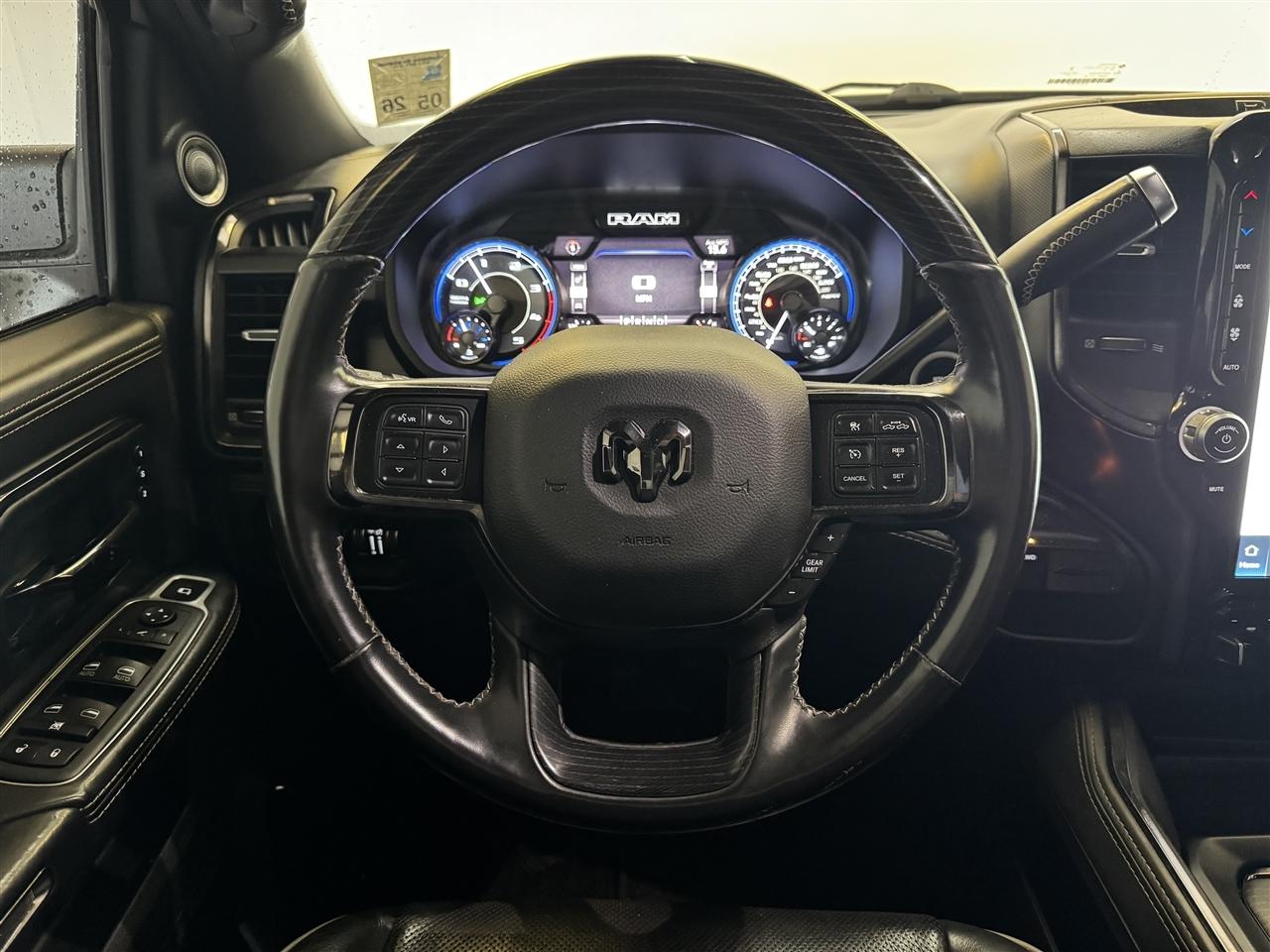 RAM 3500 Limited 4x4 Crew Cab 8' Box 2022