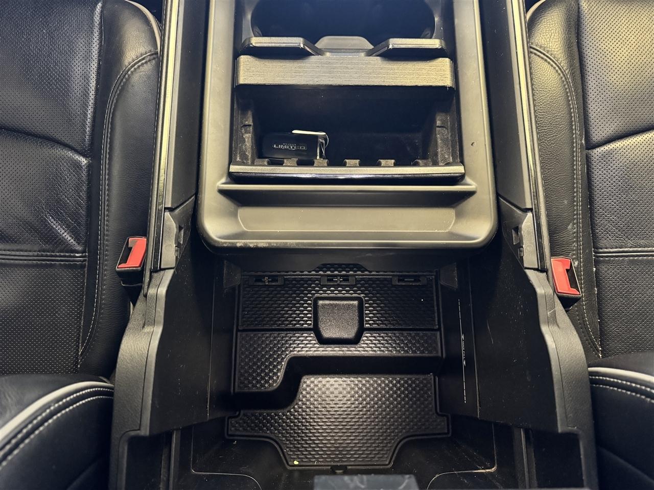 RAM 3500 Limited 4x4 Crew Cab 8' Box 2022