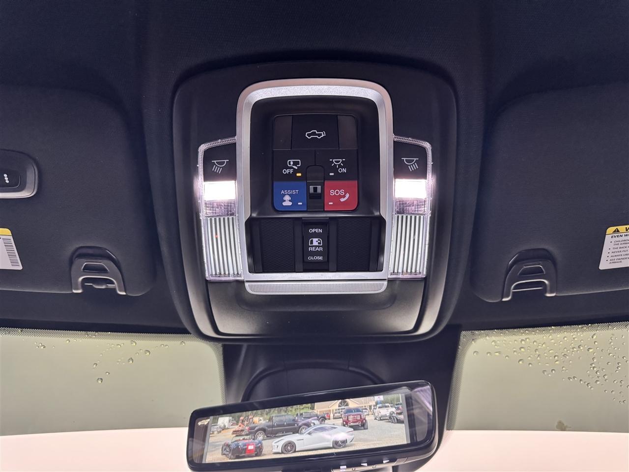 RAM 3500 Limited 4x4 Crew Cab 8' Box 2022