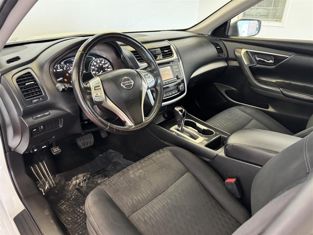 Nissan Altima 2.5 SV Sedan 2018
