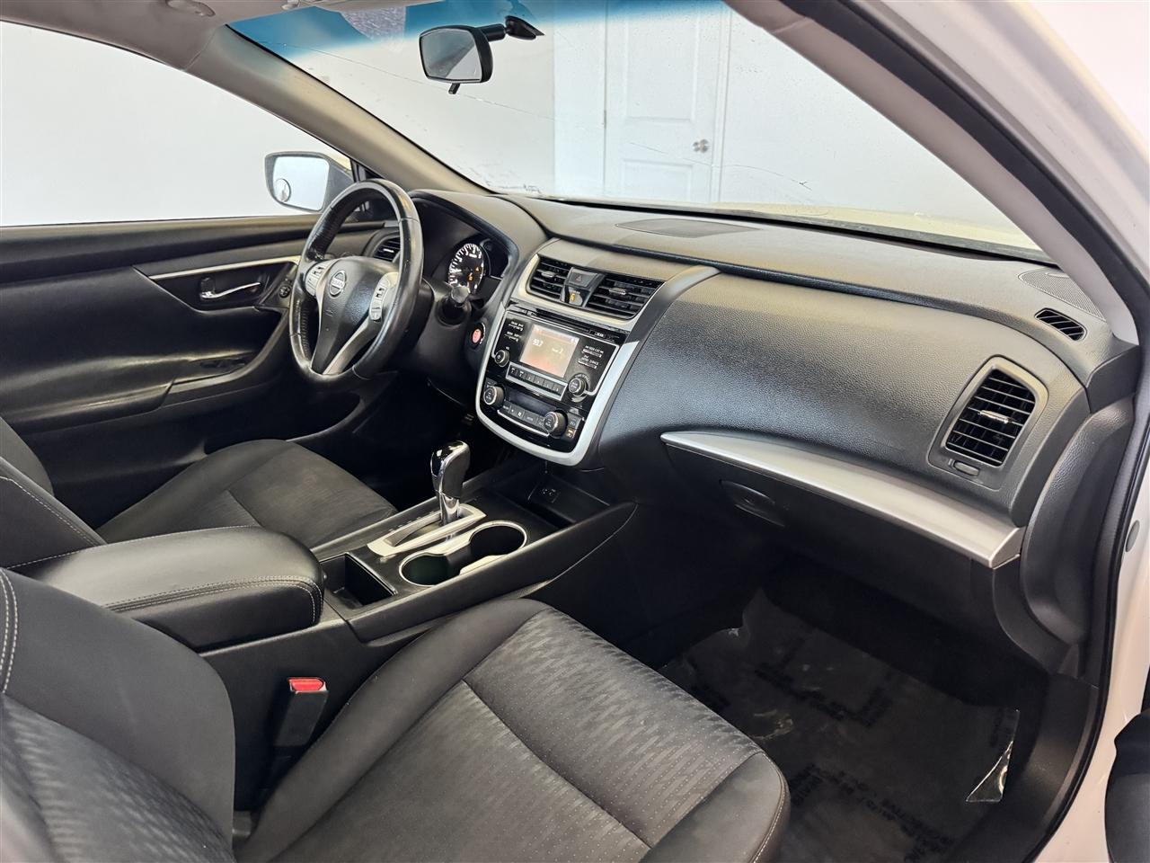 Nissan Altima 2.5 SV Sedan 2018