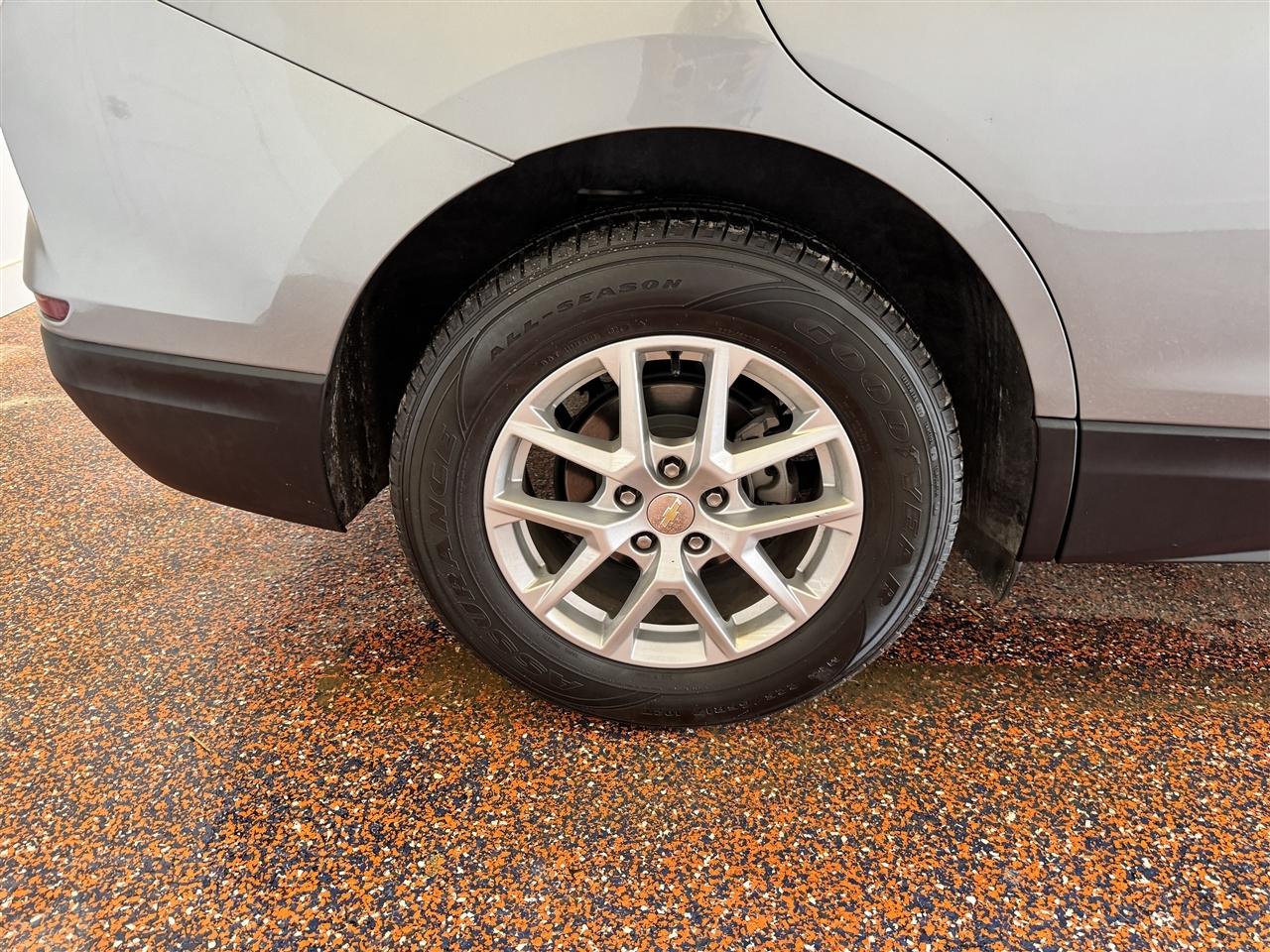 Chevrolet Equinox AWD 4dr LT w/1LT 2023