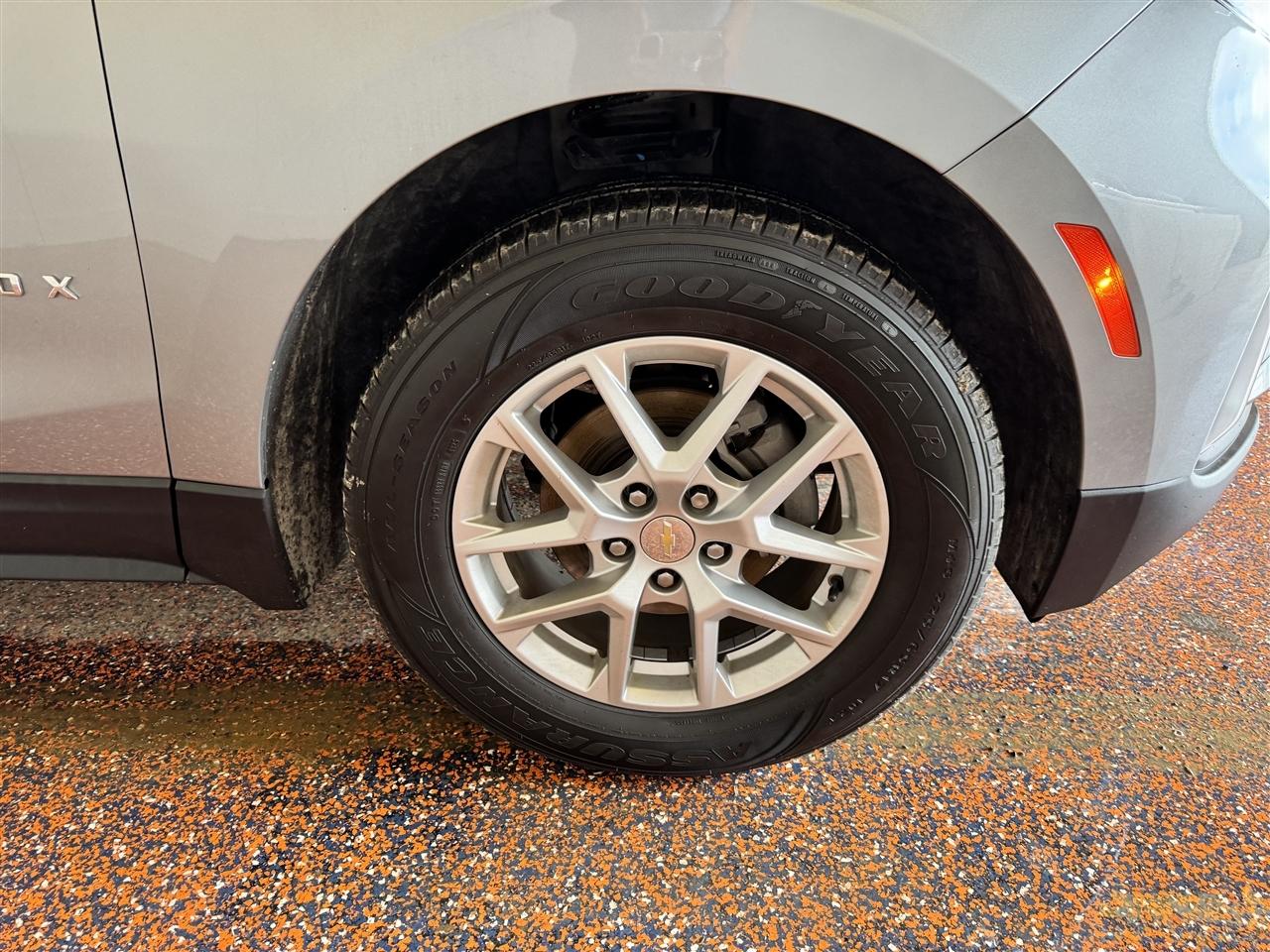 Chevrolet Equinox AWD 4dr LT w/1LT 2023