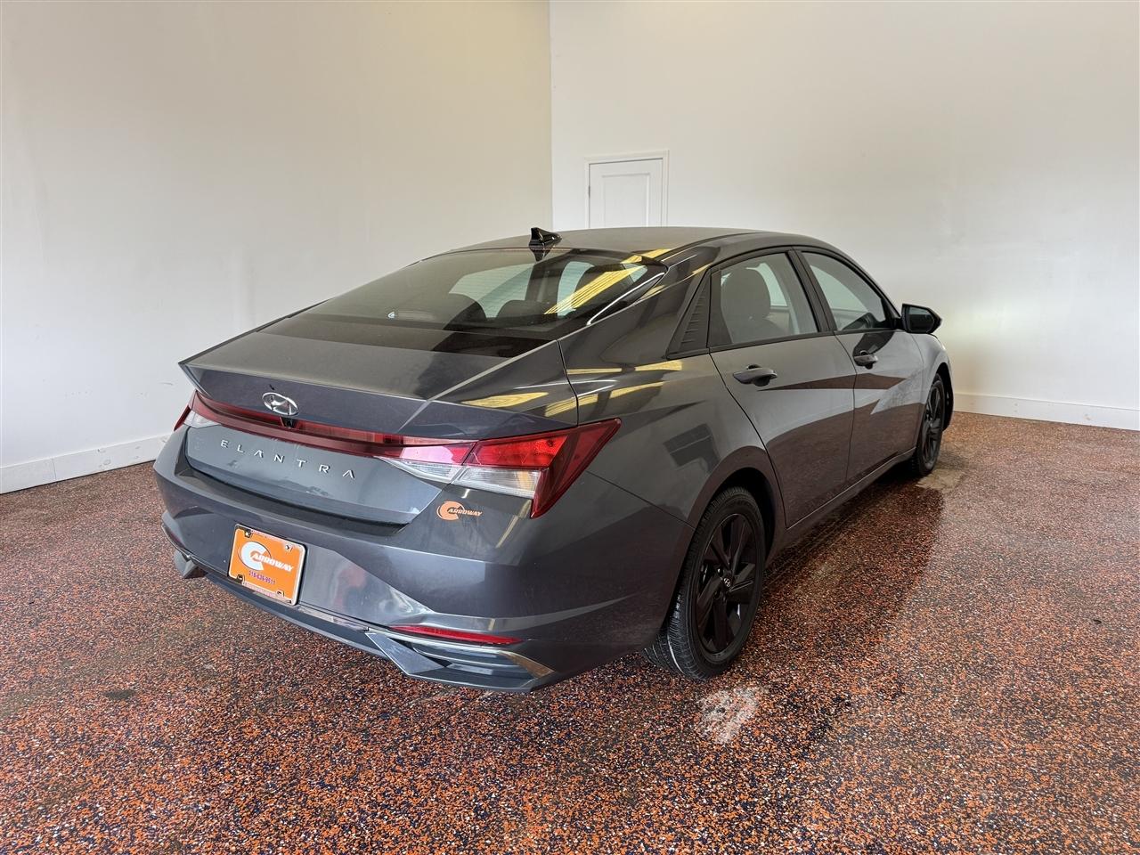 Hyundai Elantra SEL IVT 2023