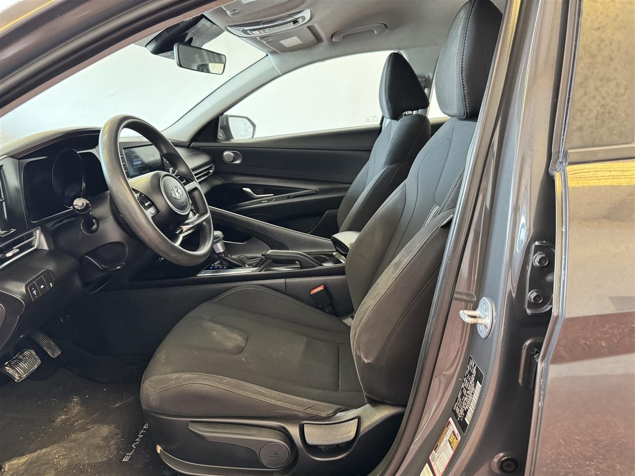Hyundai Elantra SEL IVT 2023