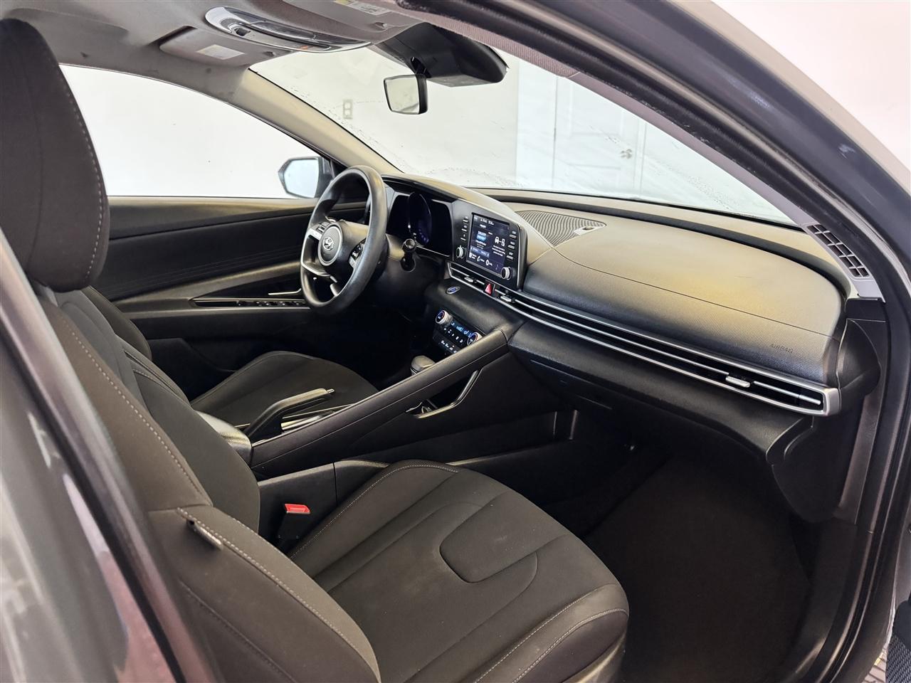 Hyundai Elantra SEL IVT 2023