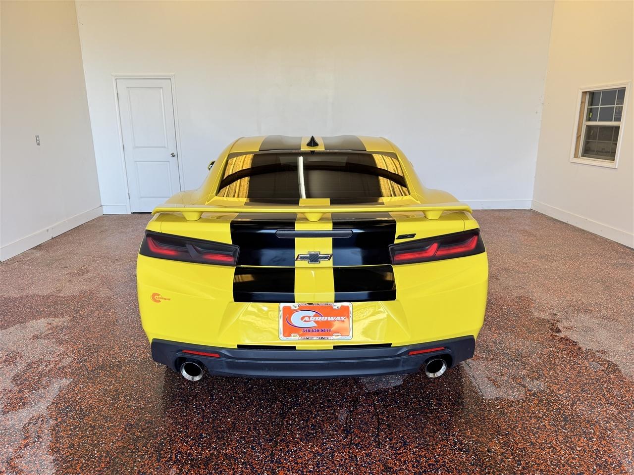 Chevrolet Camaro 2dr Cpe 1LT 2017