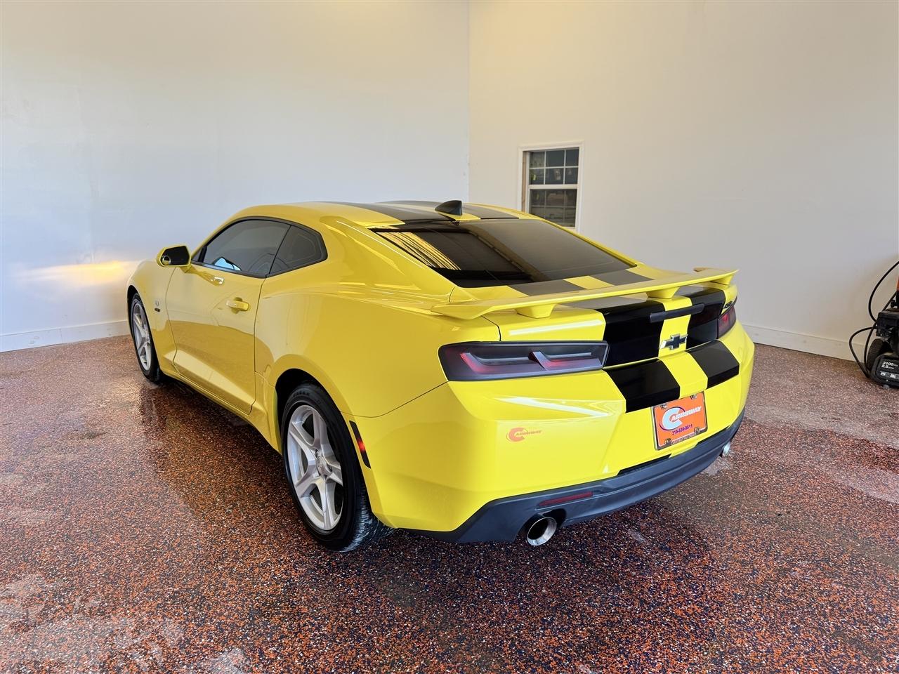 Chevrolet Camaro 2dr Cpe 1LT 2017