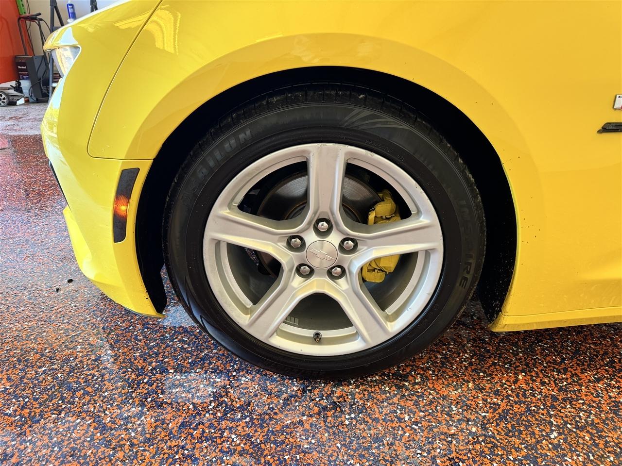 Chevrolet Camaro 2dr Cpe 1LT 2017