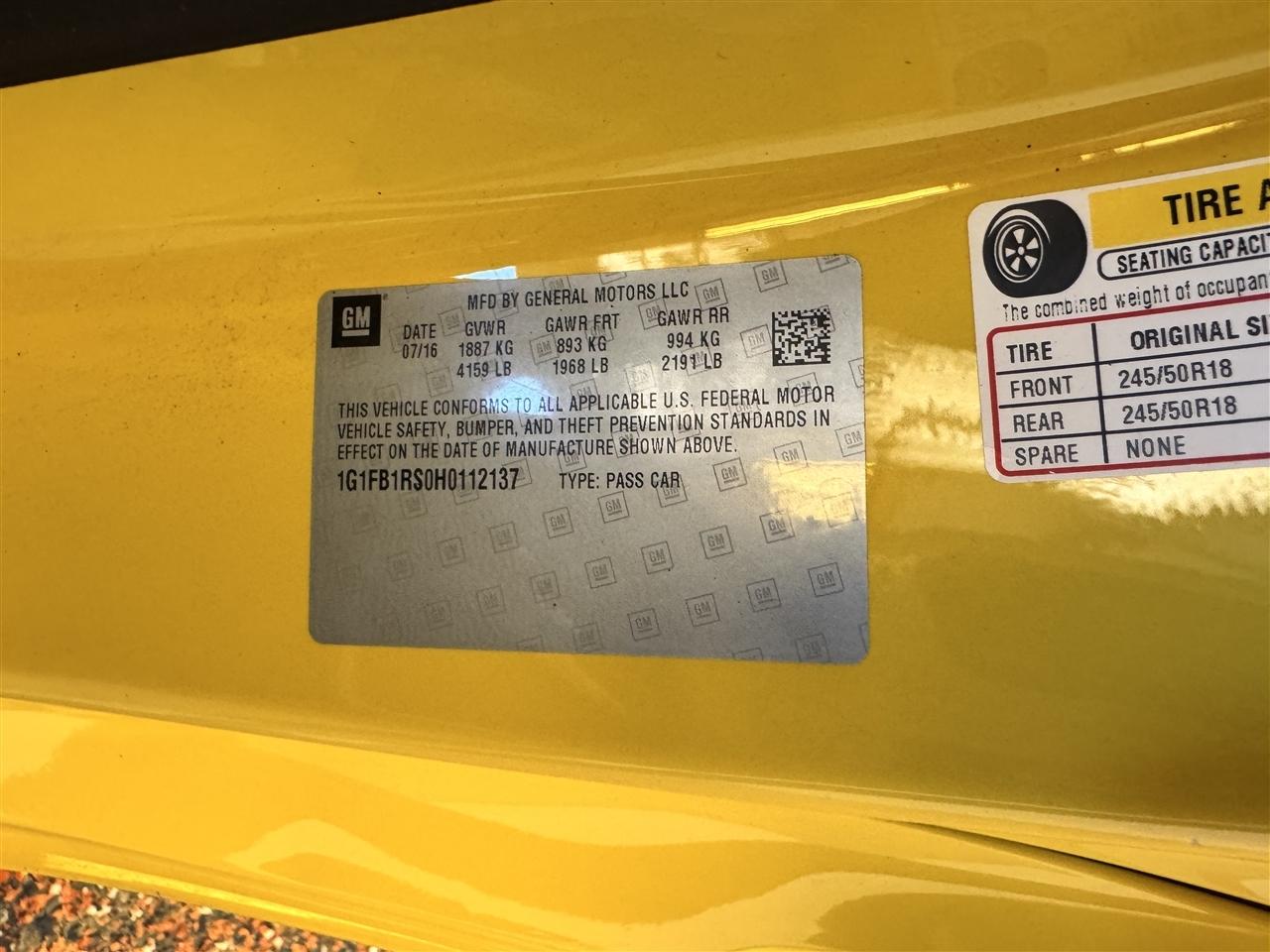Chevrolet Camaro 2dr Cpe 1LT 2017