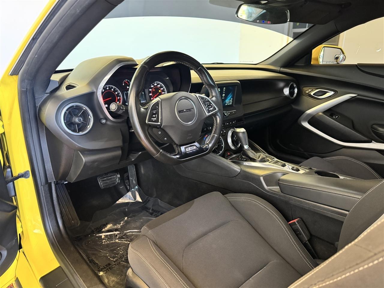 Chevrolet Camaro 2dr Cpe 1LT 2017