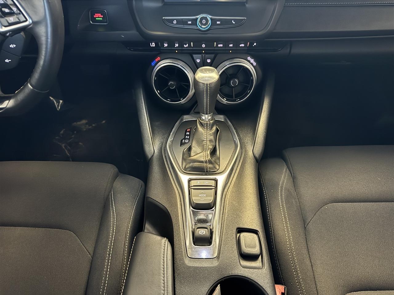 Chevrolet Camaro 2dr Cpe 1LT 2017