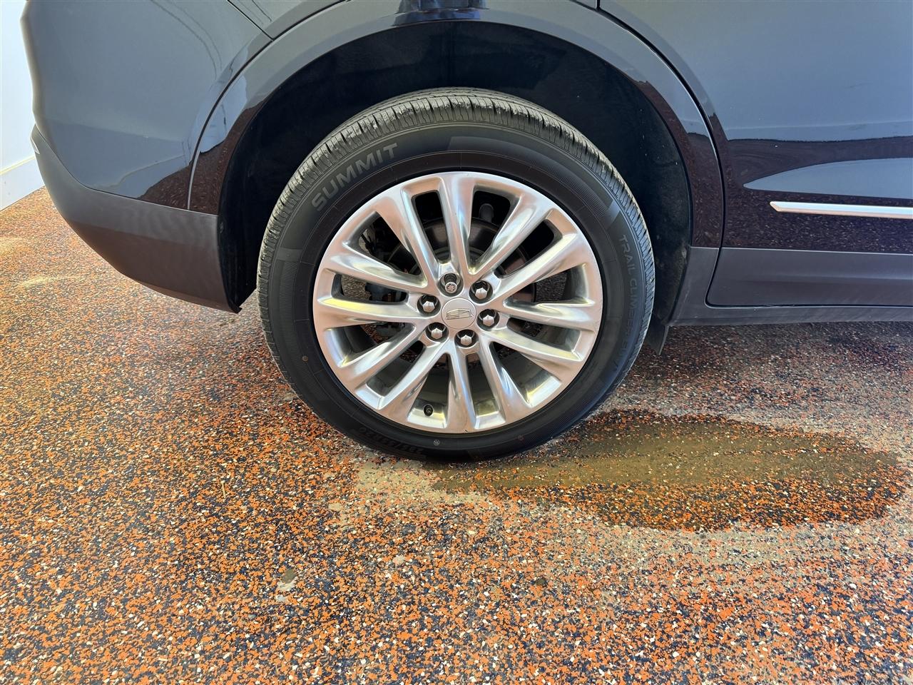 Cadillac XT5 AWD 4dr Platinum 2017