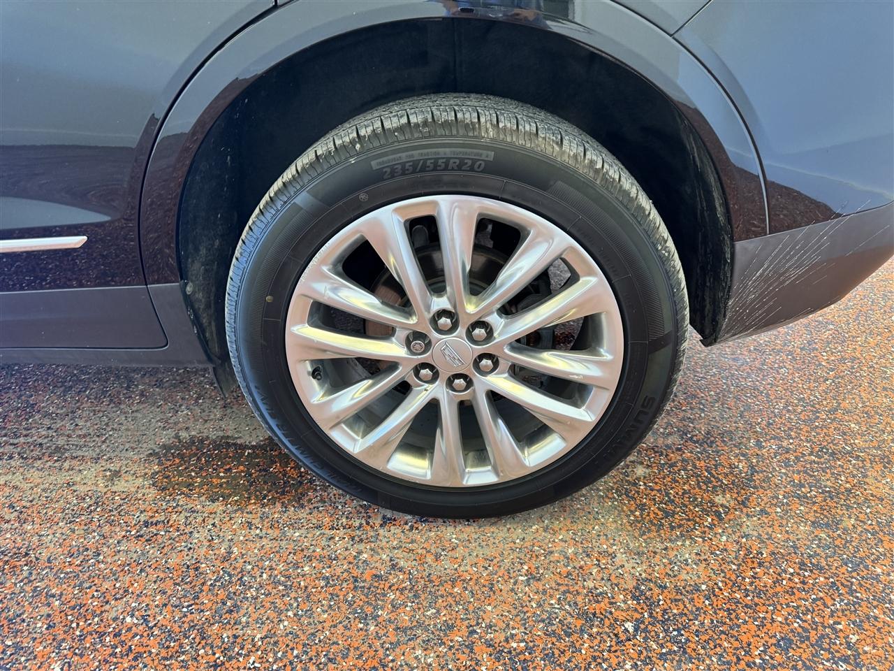 Cadillac XT5 AWD 4dr Platinum 2017