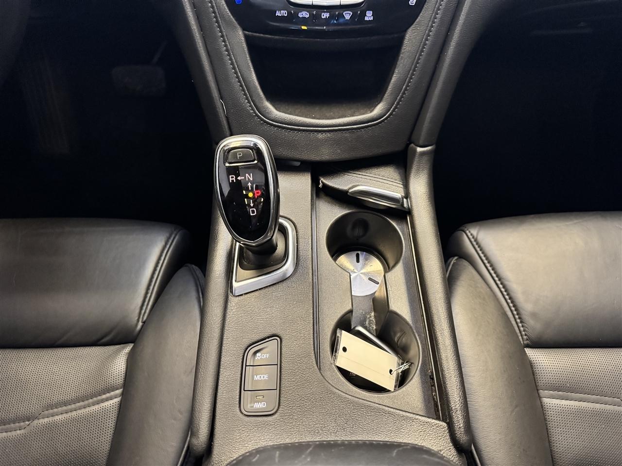 Cadillac XT5 AWD 4dr Platinum 2017