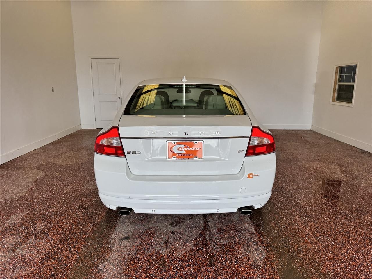 Volvo S80 4dr Sdn I6 FWD 2010